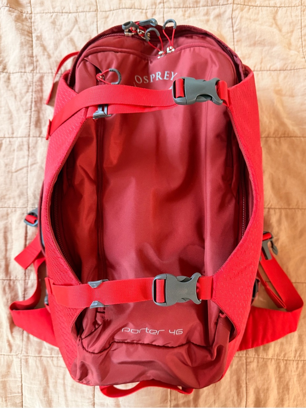 OSPREY Porter 46 Backpack in Red - like new